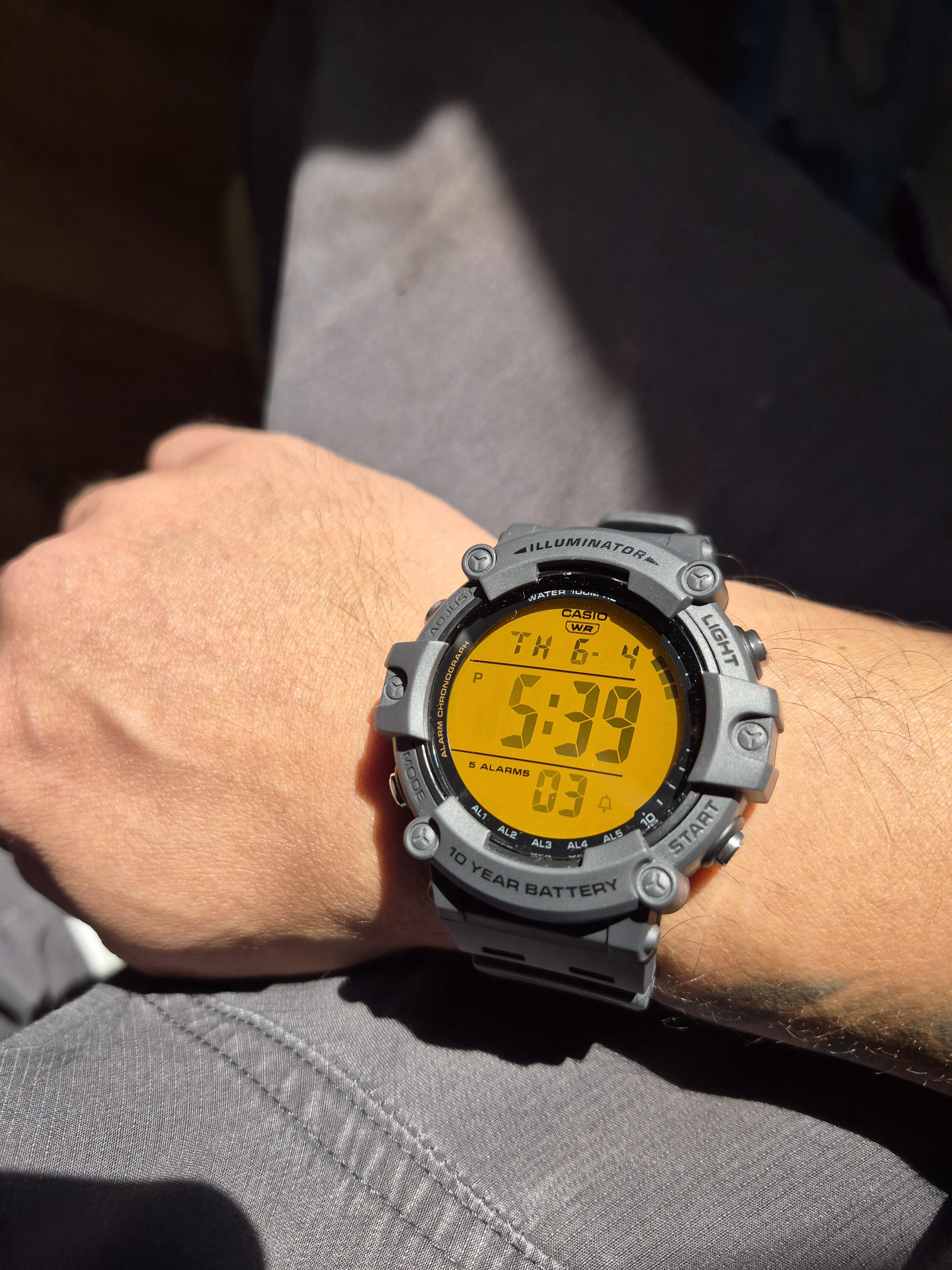 Casio AE-1500WHC-8AVEF Casio AE-1500WHC-8AVEF