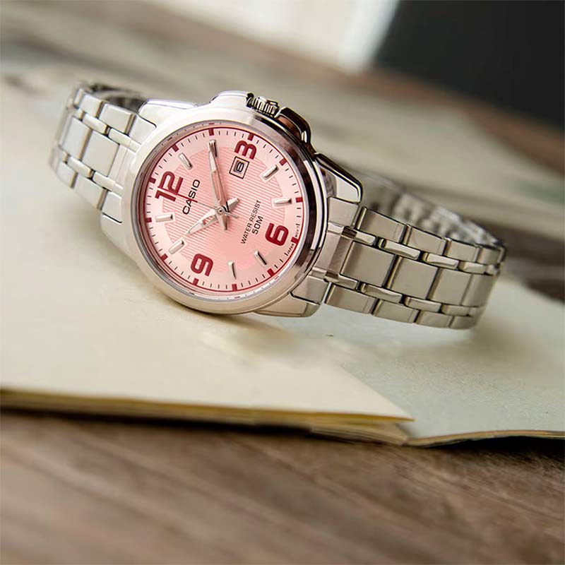 Casio LTP-1314D-5AVDF Casio LTP-1314D-5AVDF