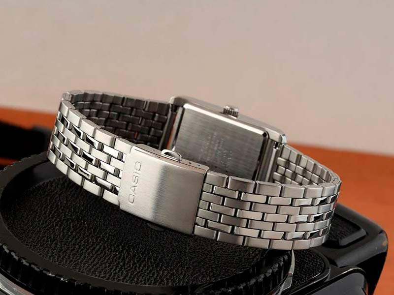 Casio MTP-B215D-2AVER